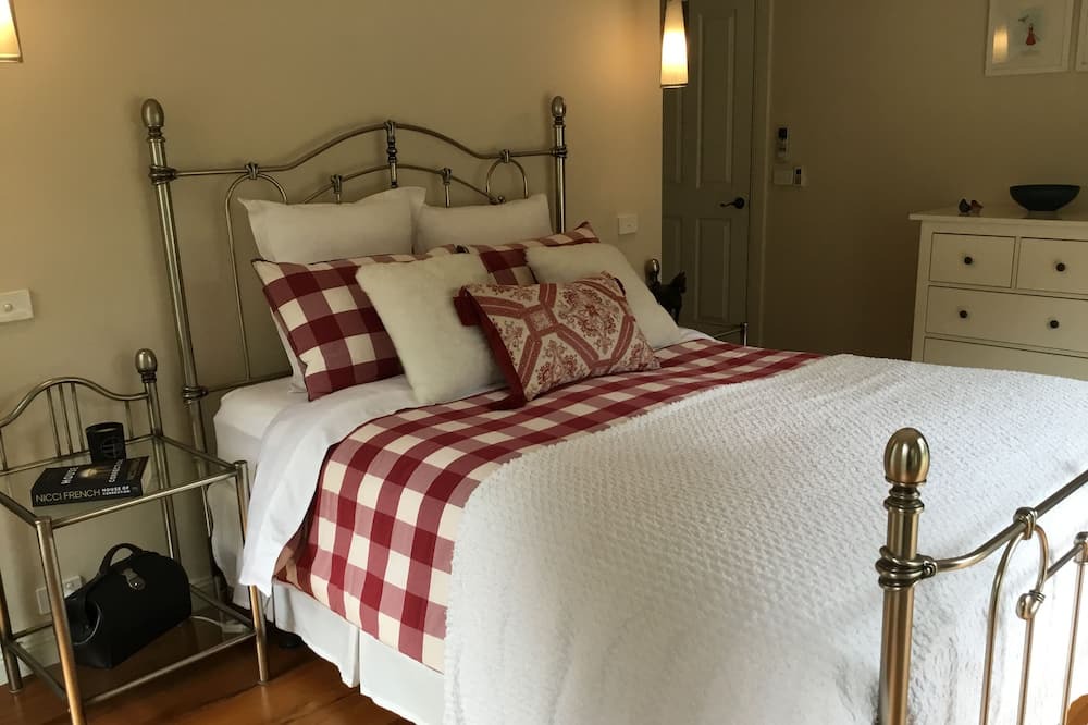 Photo of Bedroom in Riddells Creek