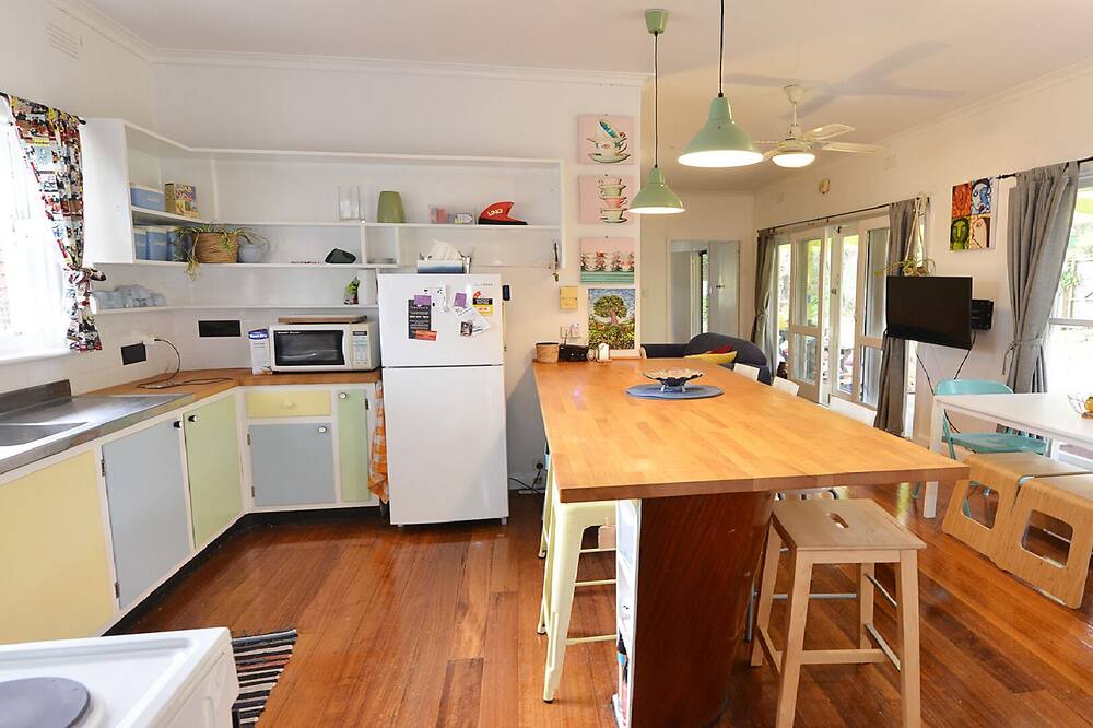 Photo of Kitchen in Skenes Creek