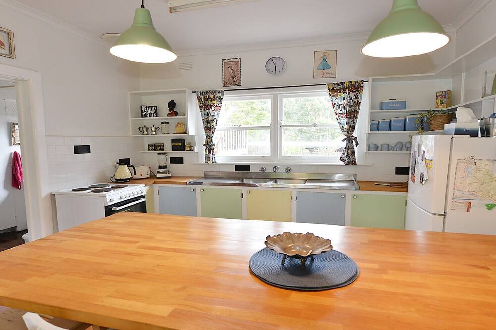 Photo of Kitchen in Skenes Creek