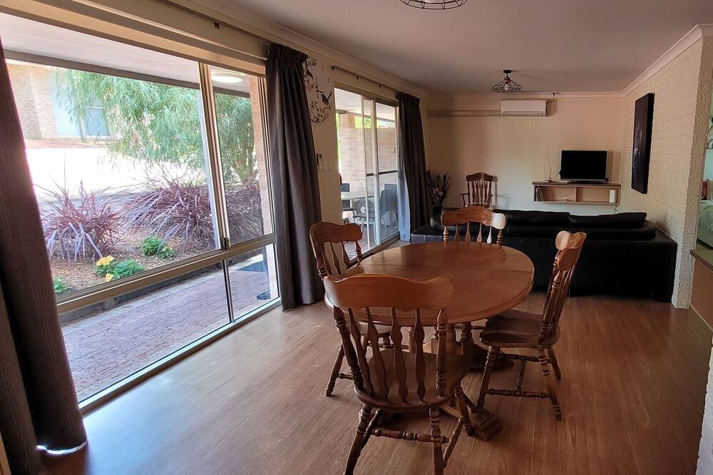 Photo of Kitchen in Centennial Park