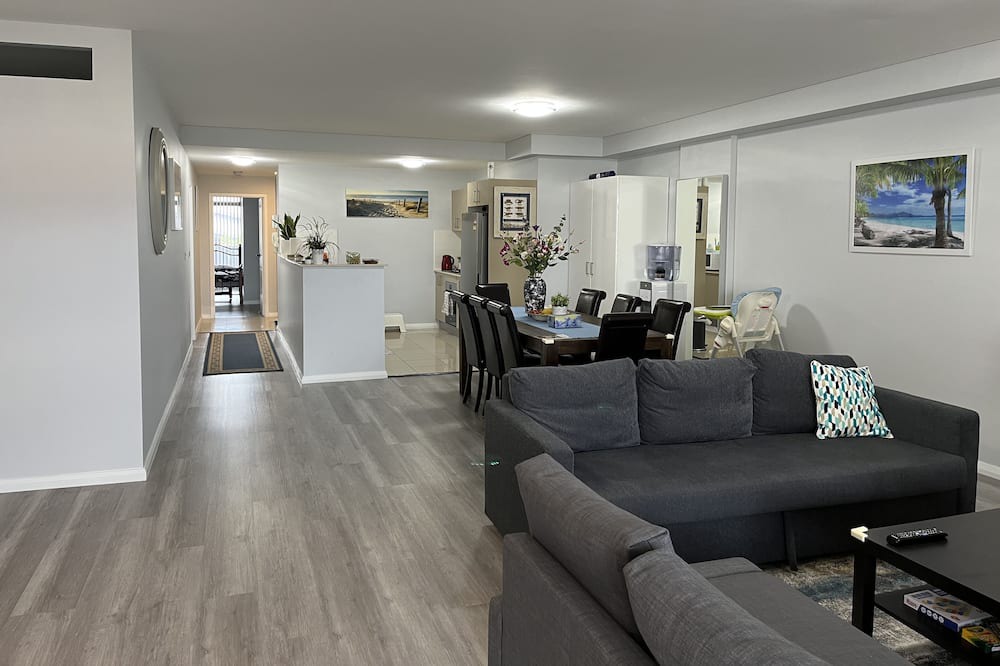 Photo of Livingroom in The Entrance