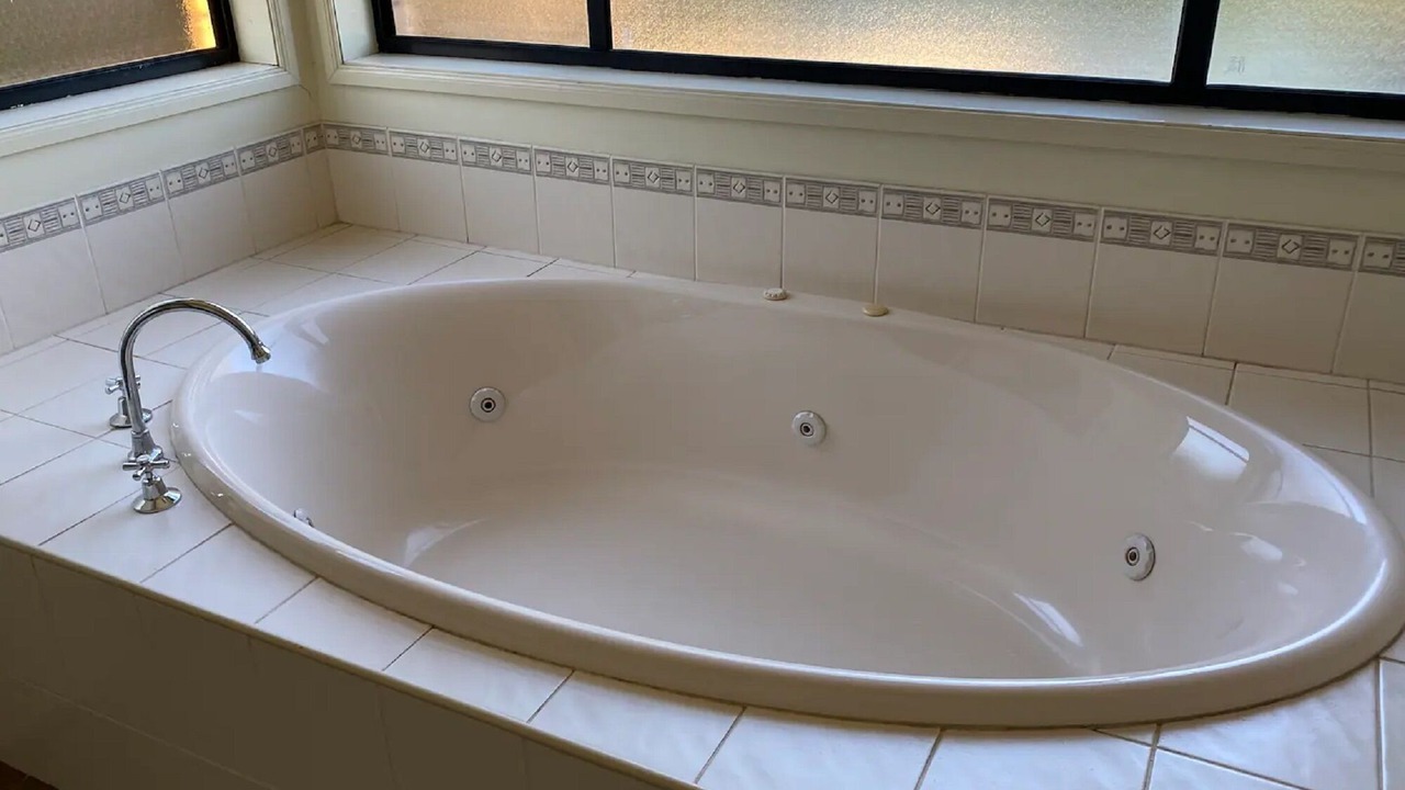 Photo of Bathroom in Brooklyn Park