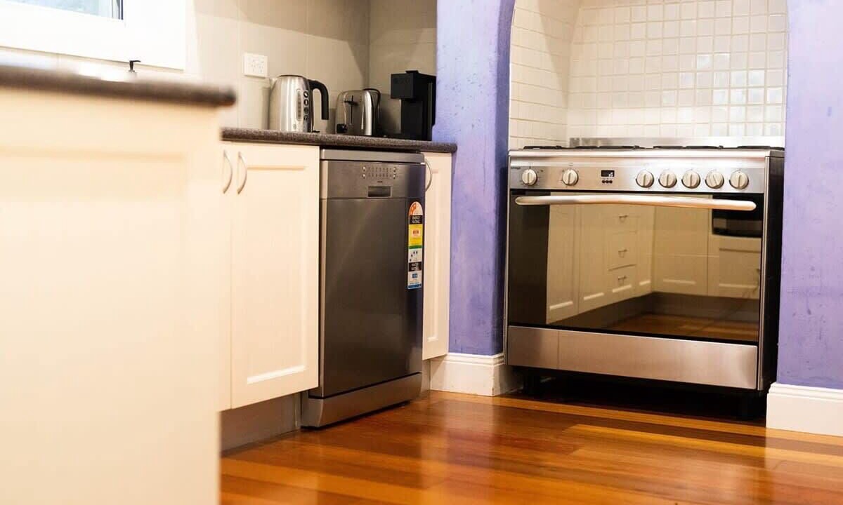 Photo of Kitchen in Orange East
