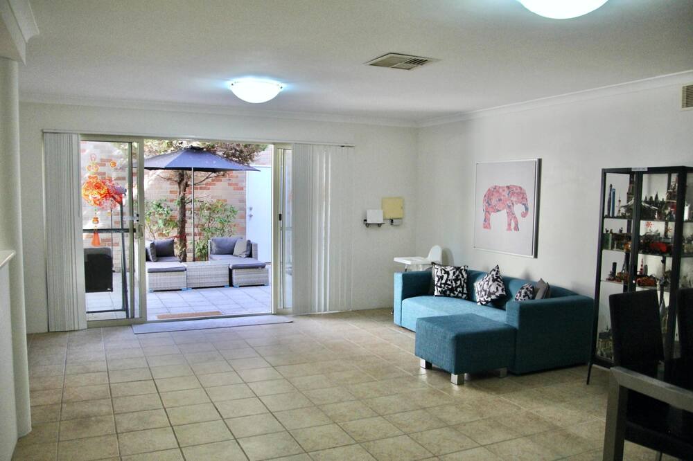 Photo of Livingroom in Joondalup