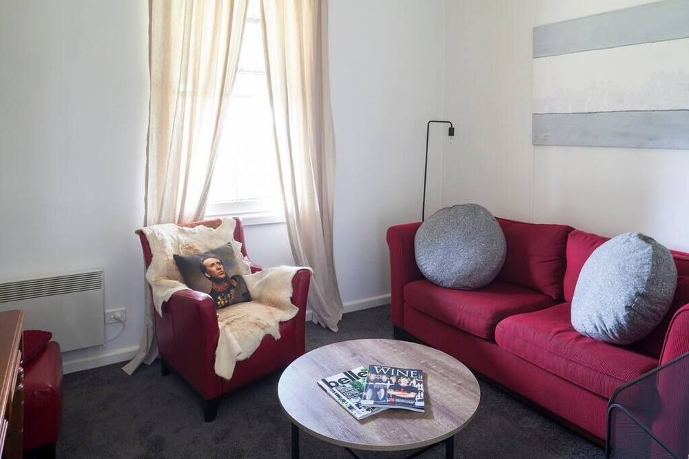 Photo of Livingroom in Trentham