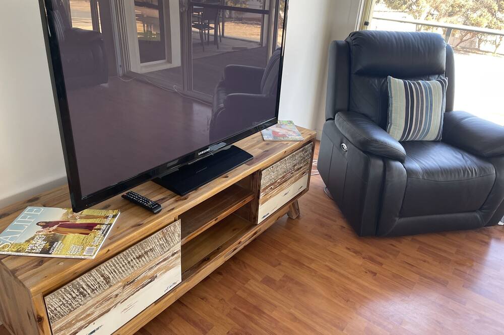 Photo of Livingroom in Port Hughes