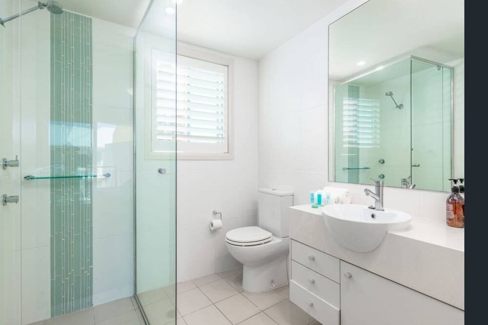 Photo of Bathroom in Salamander Bay