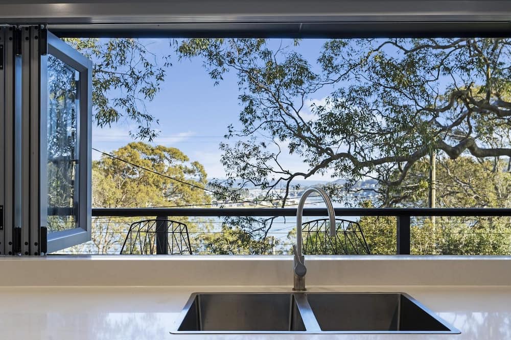 Photo of Patio Balcony in Pretty Beach Central Coast