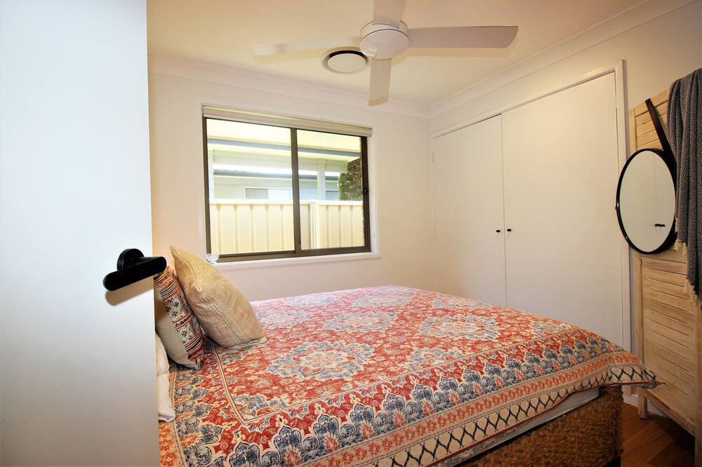Photo of Bedroom in Elizabeth Beach