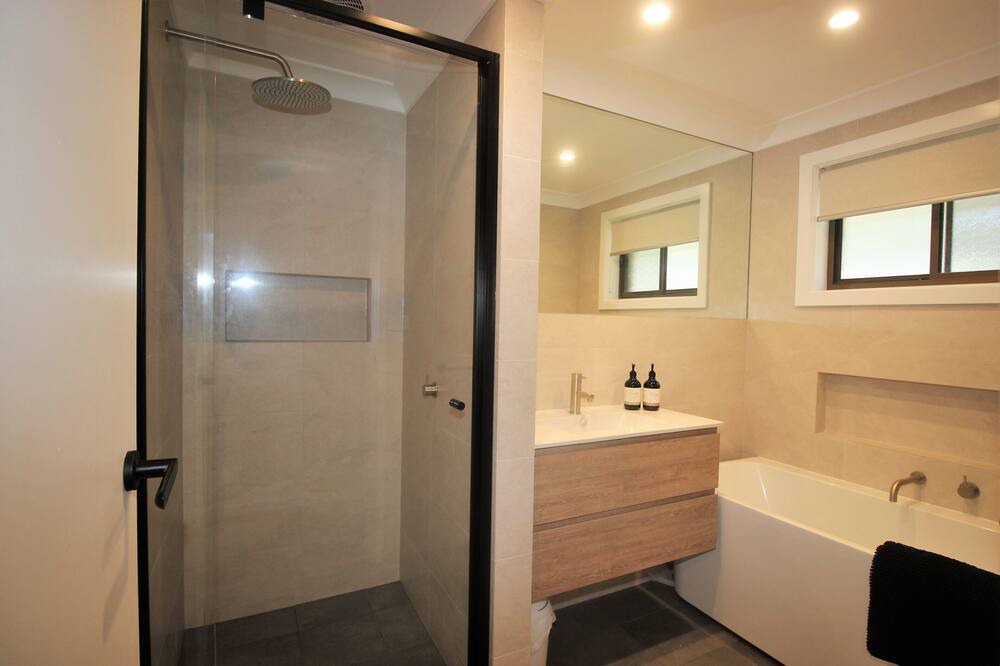 Photo of Bathroom in Elizabeth Beach
