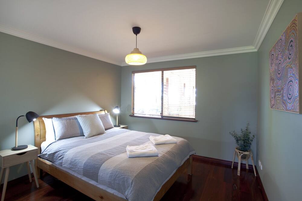 Photo of Bedroom in Ocean Beach