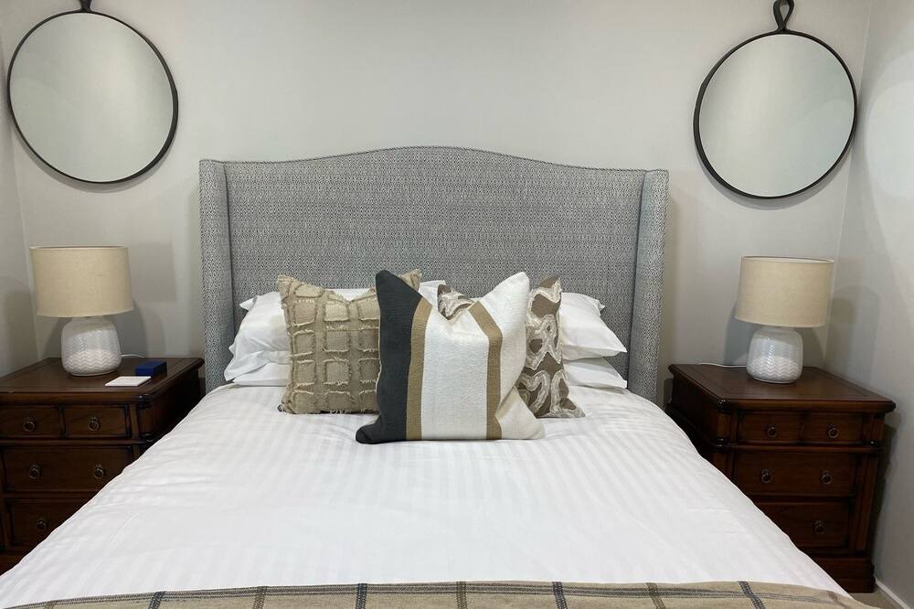 Photo of Bedroom in Rivoli Bay
