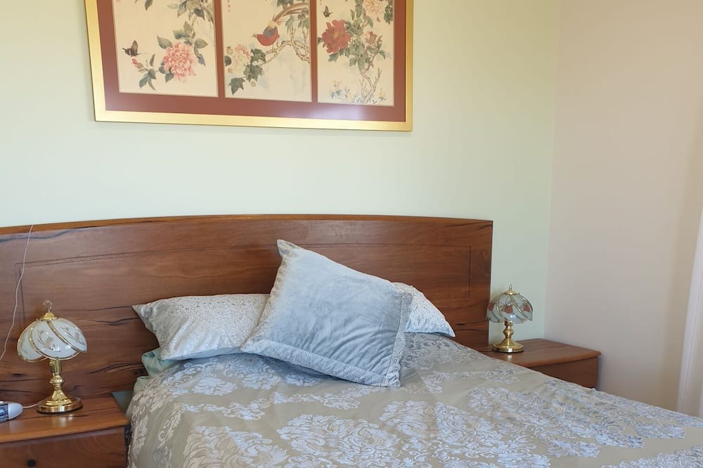 Photo of Bedroom in Guilderton