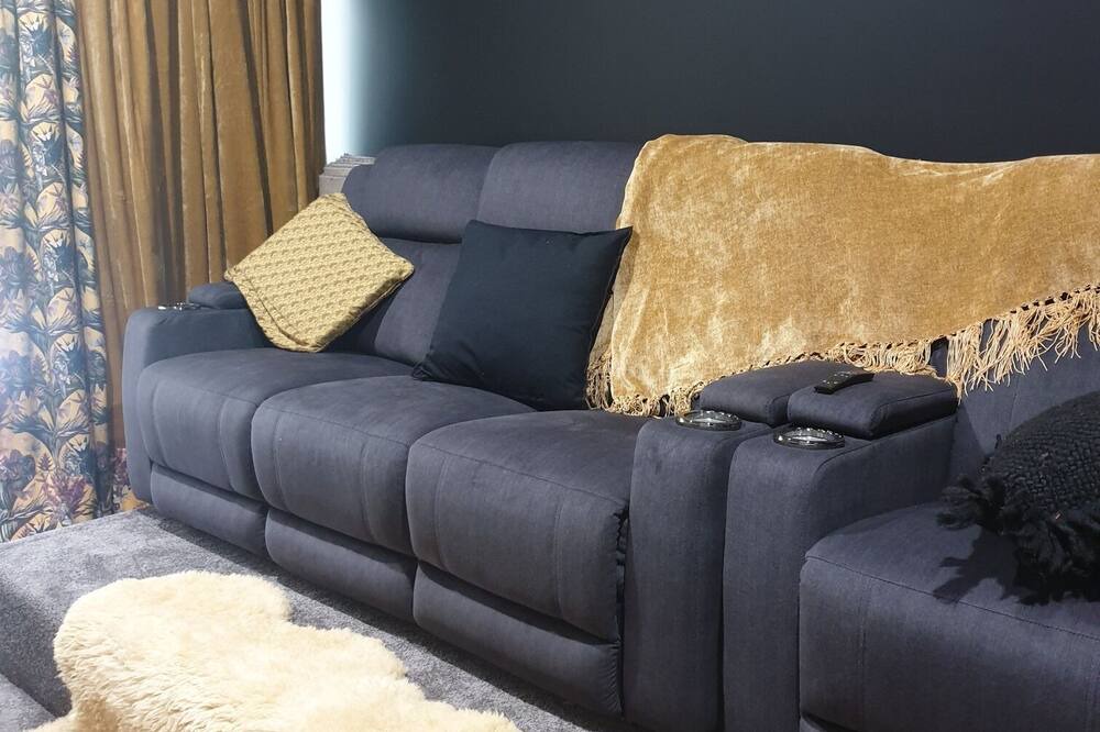 Photo of Livingroom in Guilderton