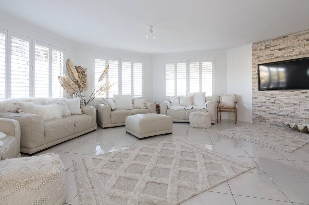 Photo of Livingroom in Cervantes