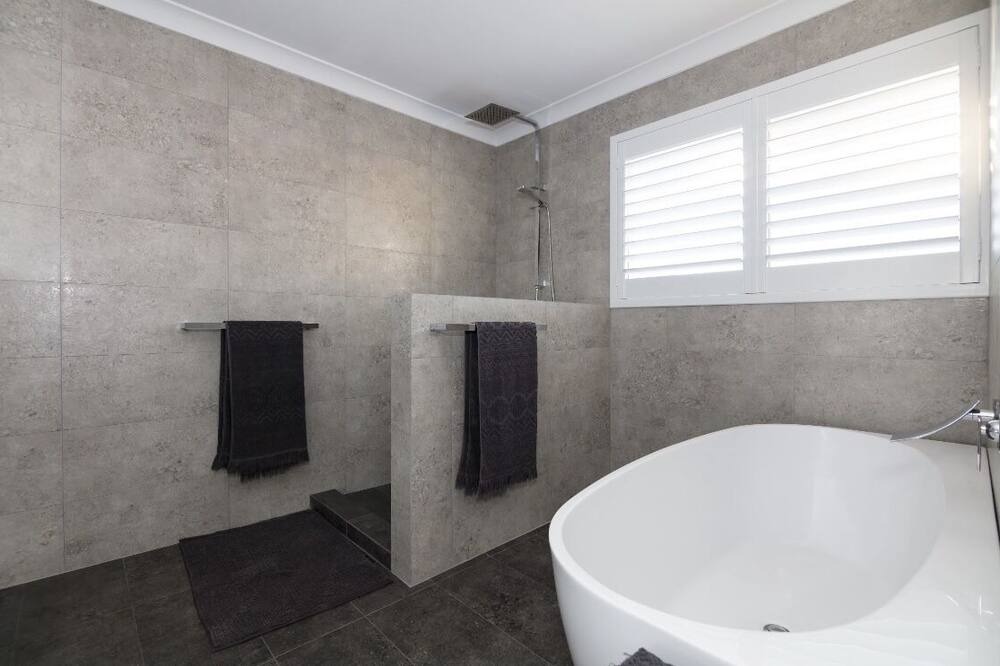 Photo of Bathroom in Cervantes