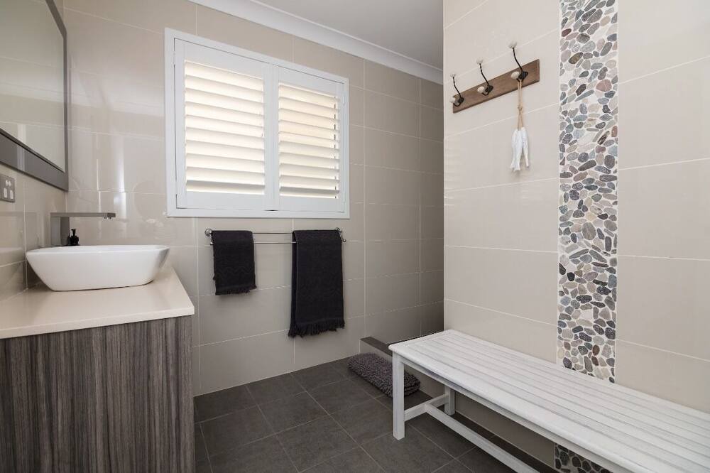 Photo of Bathroom in Cervantes