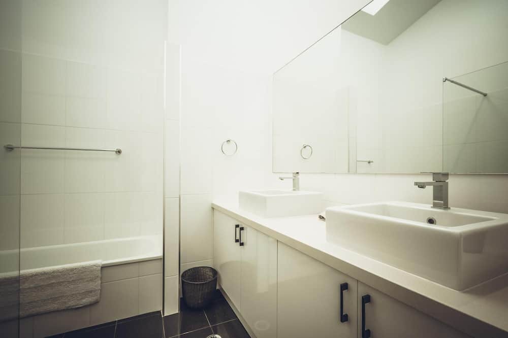 Photo of Bathroom in Killcare Heights
