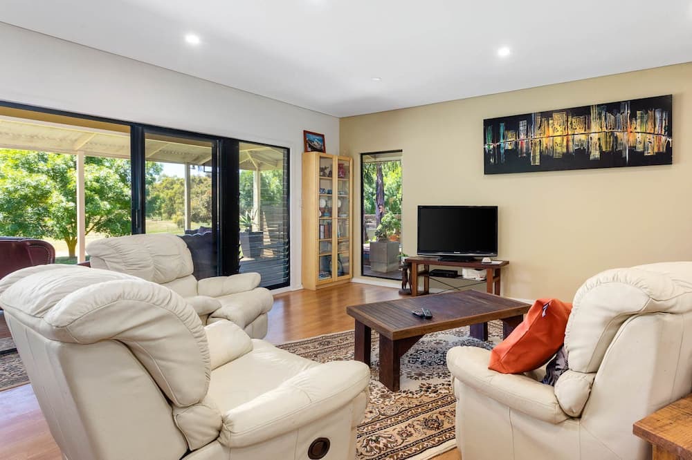 Photo of Livingroom in Hay Flat