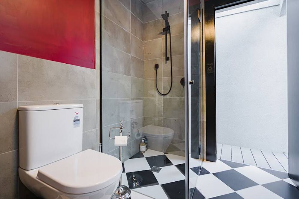 Photo of Bathroom in Southbank