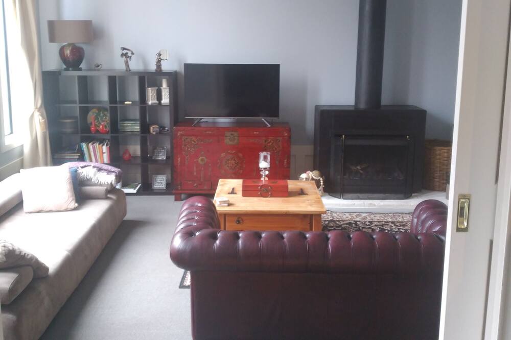 Photo of Livingroom in Trentham