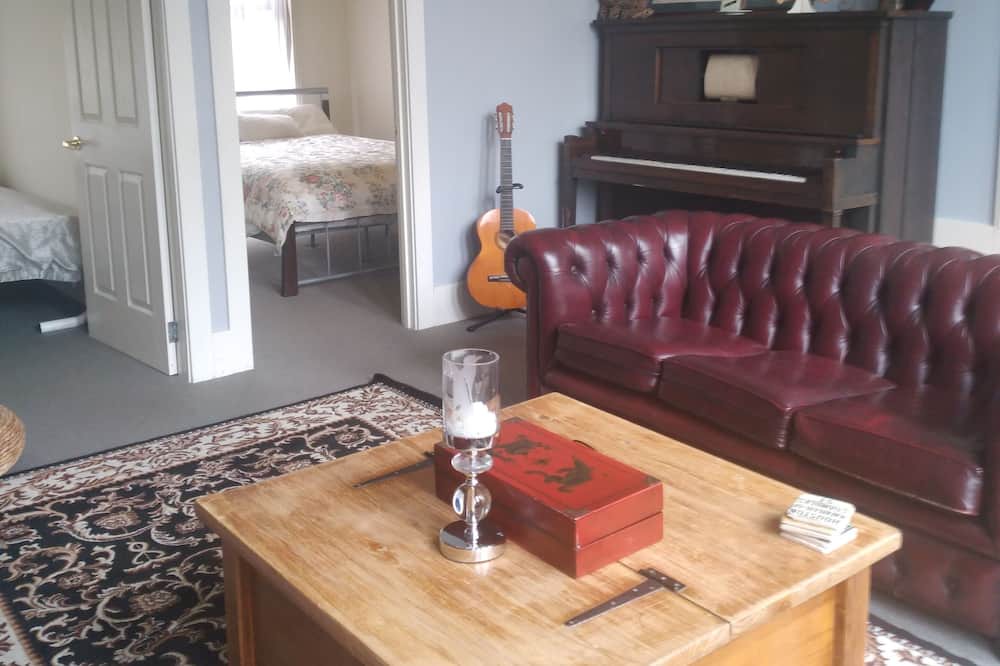 Photo of Livingroom in Trentham