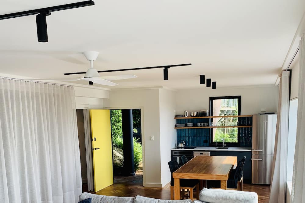 Photo of Livingroom in Pearl Beach