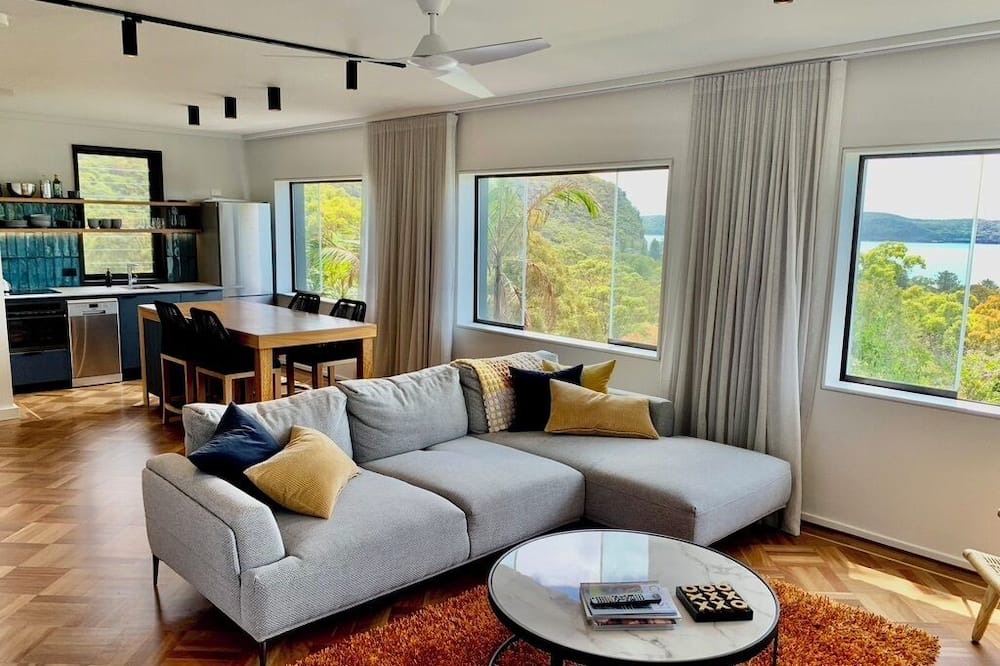 Photo of Livingroom in Pearl Beach