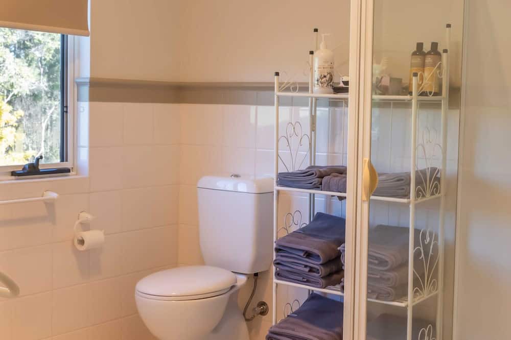 Photo of Bathroom in Channybearup