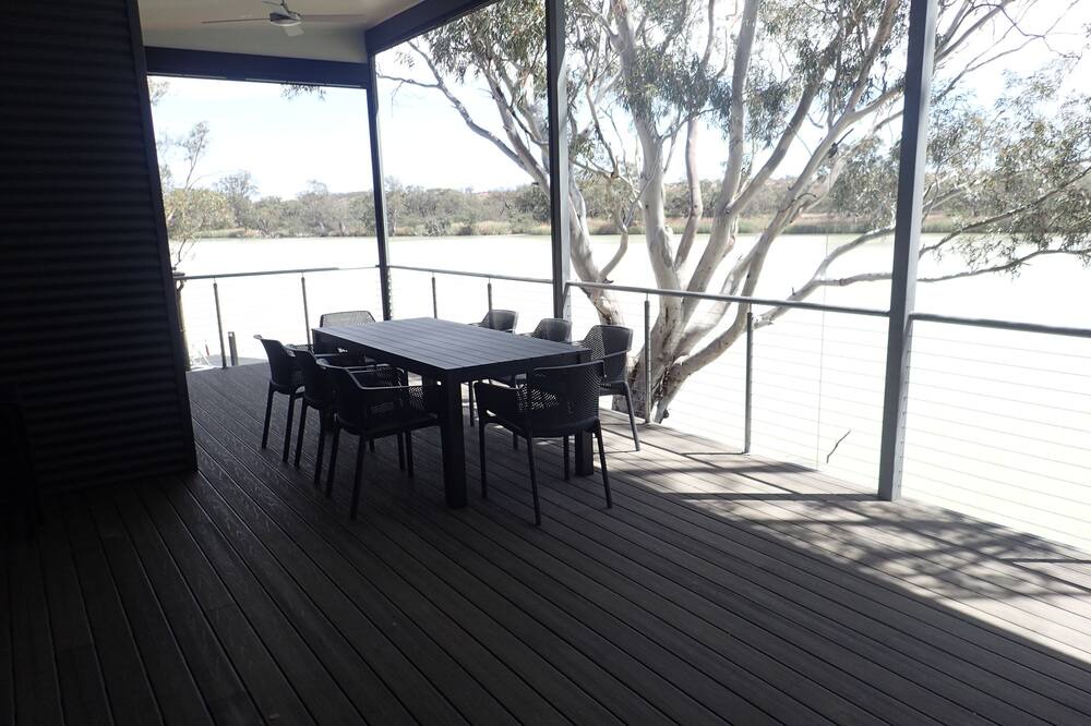 Photo of Patio Balcony in Greenways Landing