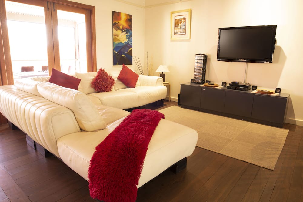 Photo of Livingroom in Pemberton