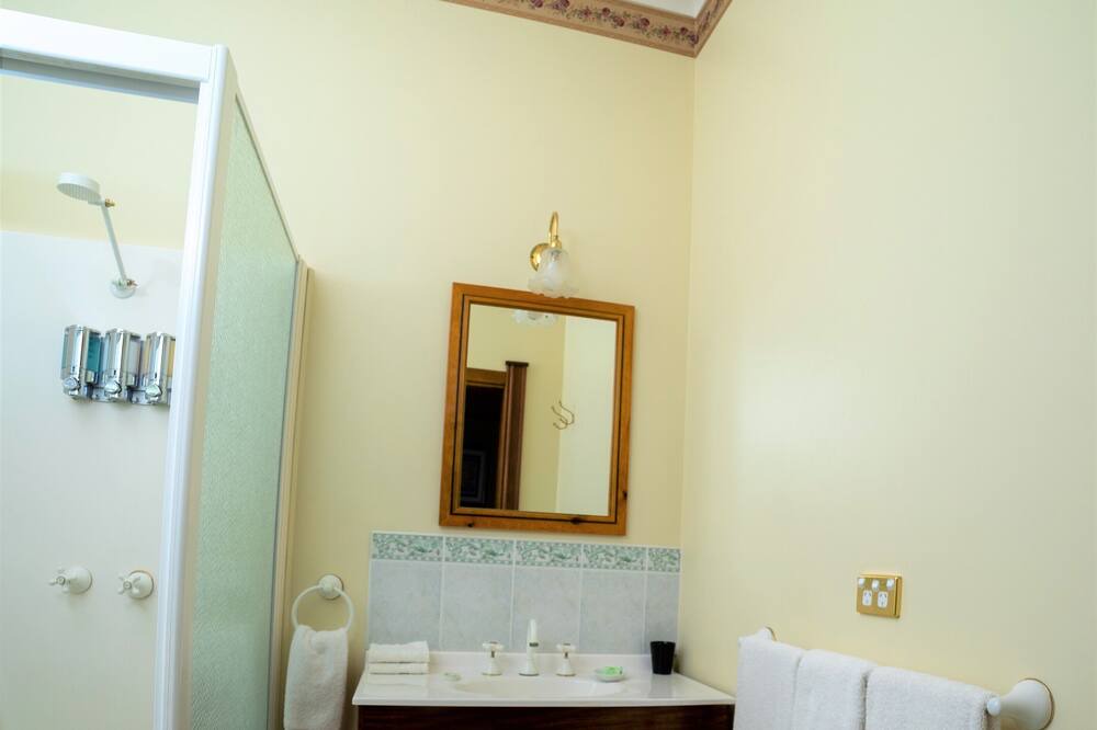 Photo of Bathroom in Smithton
