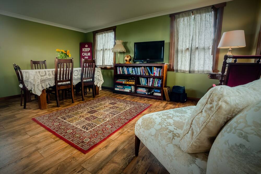 Photo of Livingroom in Smithton