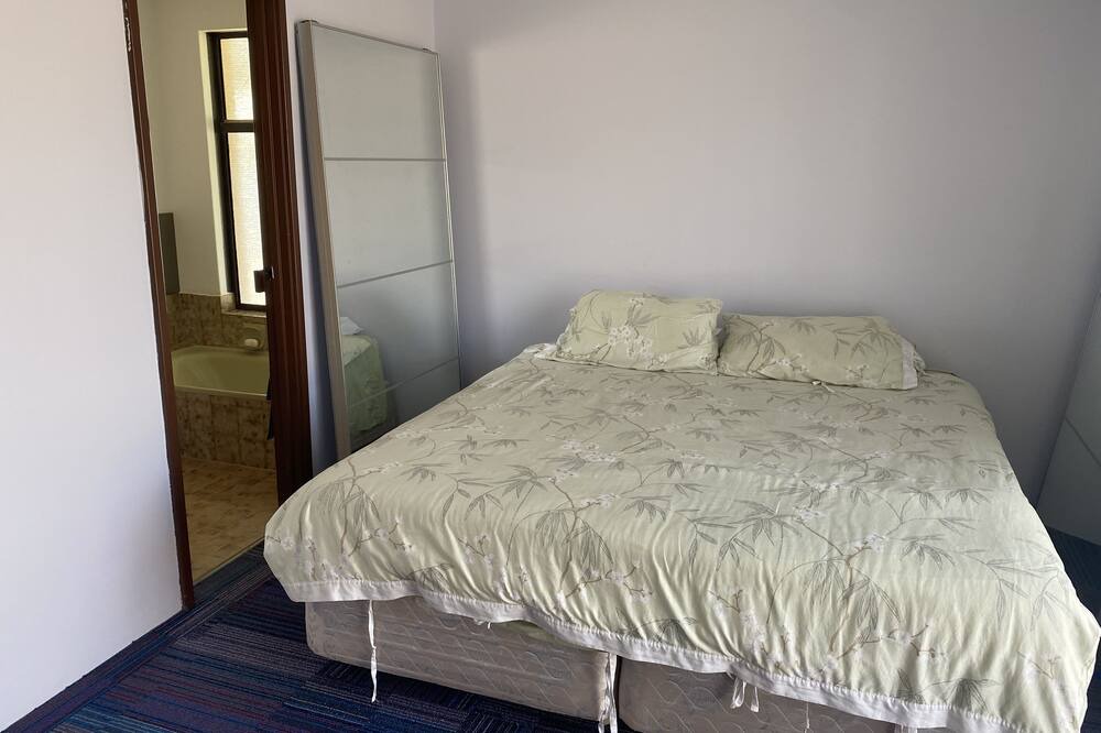 Photo of Bedroom in Ledge Point