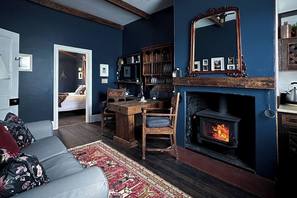 Photo of Livingroom in Launceston CBD
