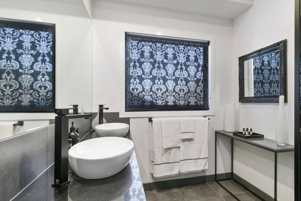 Photo of Bathroom in Meeniyan
