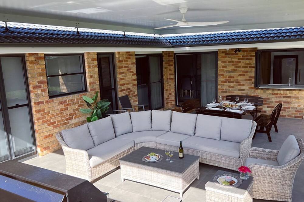 Photo of Patio Balcony in Salamander Bay