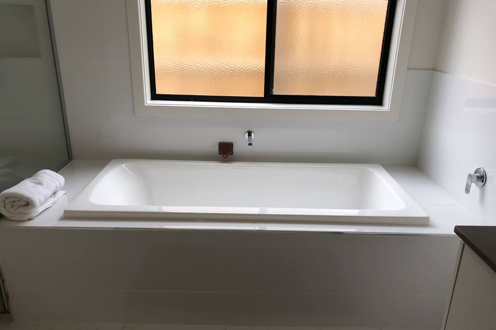 Photo of Bathroom in Point Cook