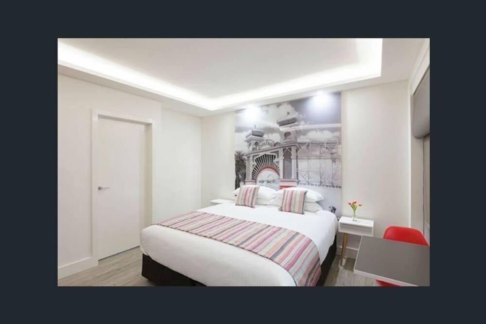 Photo of Bedroom in St Kilda West