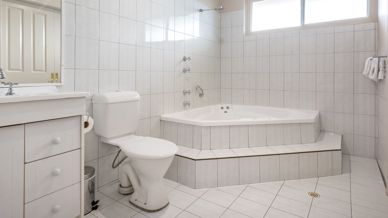 Photo of Bathroom in Centennial Park