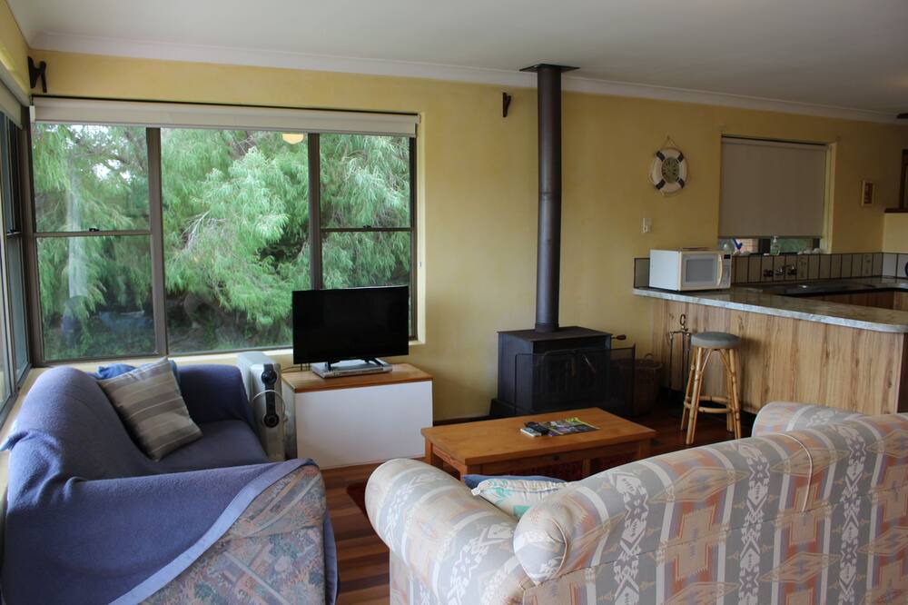 Photo of Livingroom in Augusta