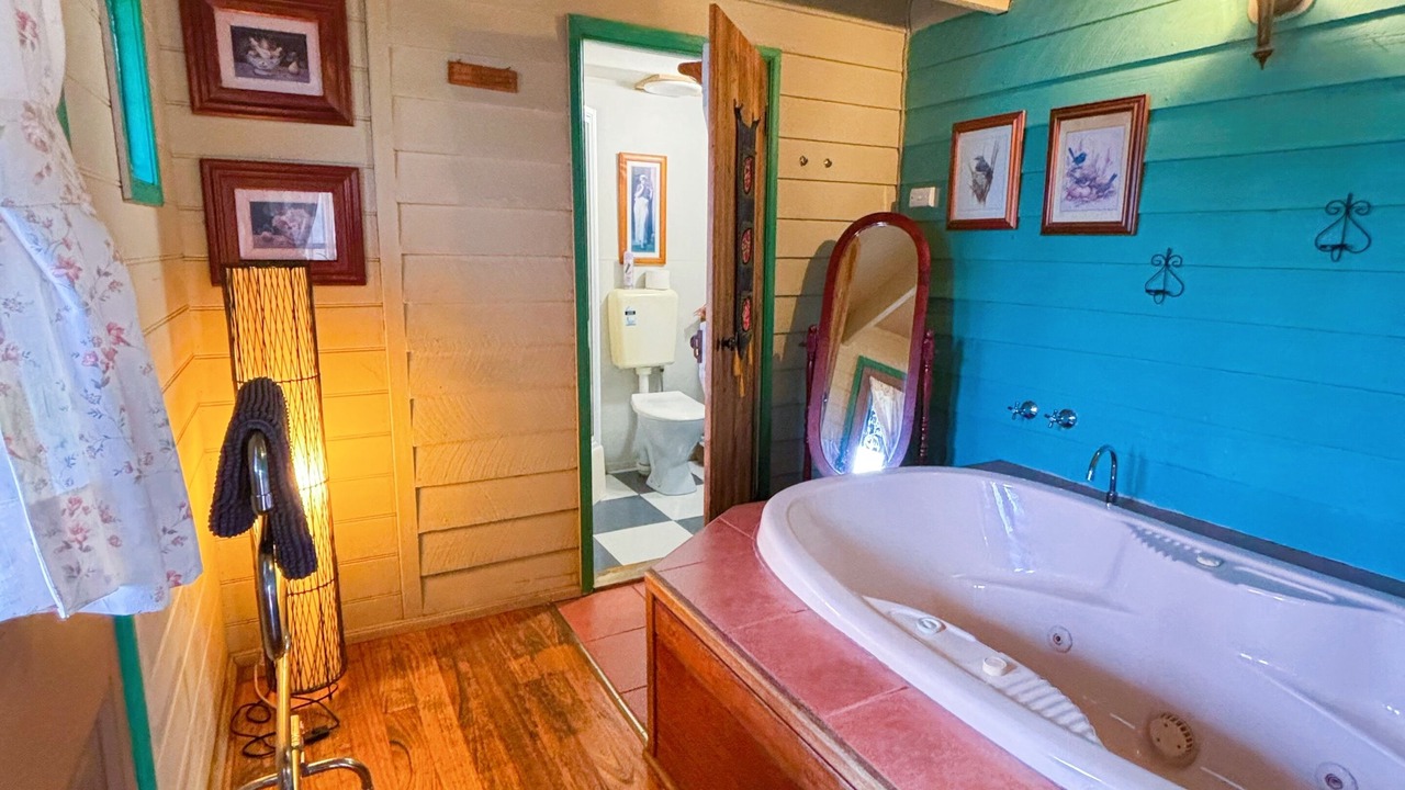 Photo of Bathroom in Lakes Entrance