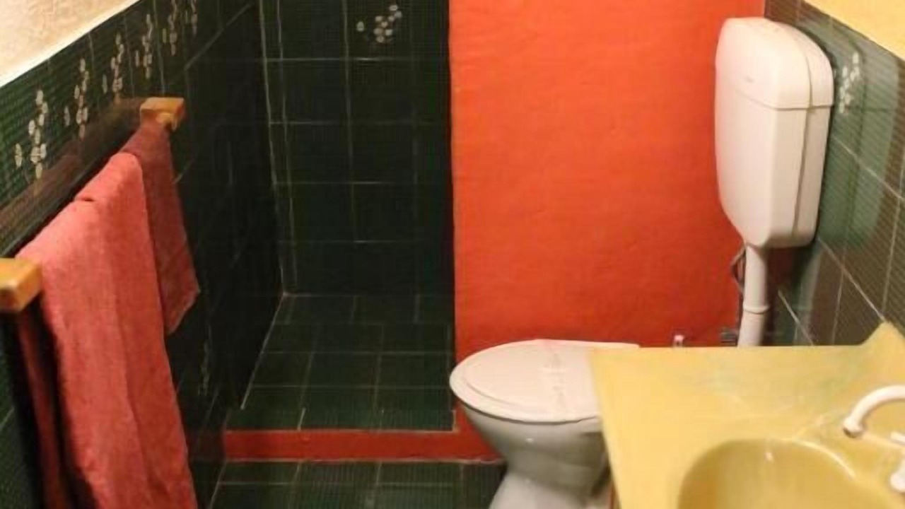 Photo of Bathroom in Coober Pedy
