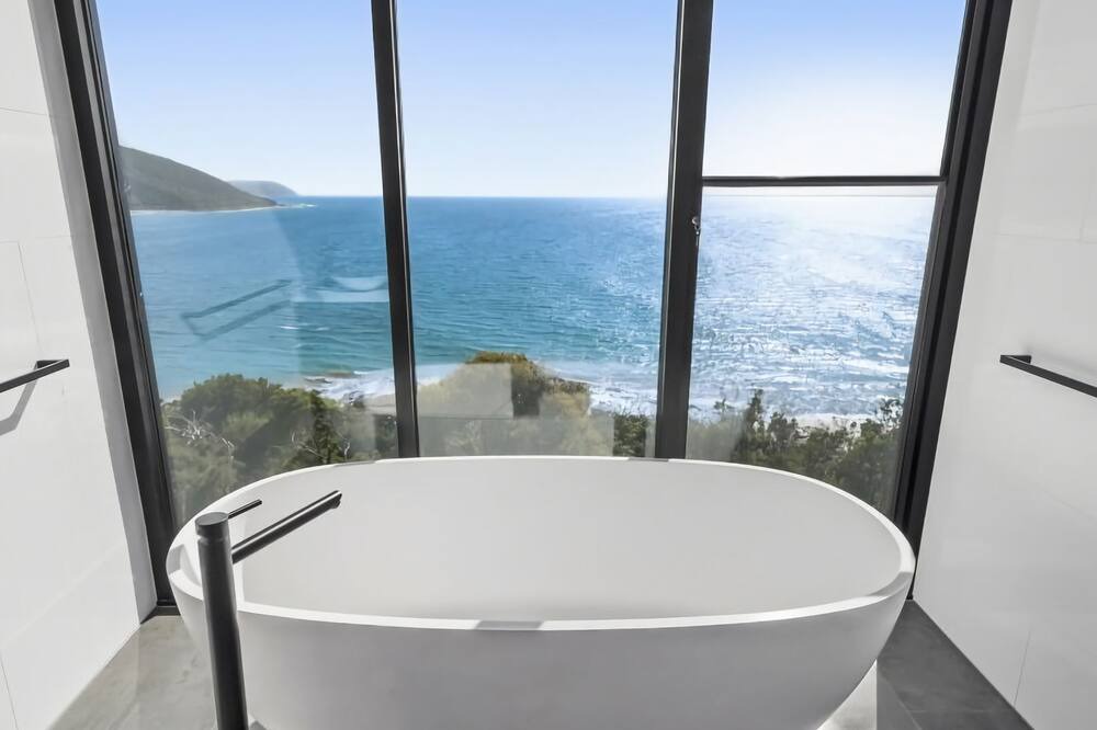 Photo of Bathroom in Wye River