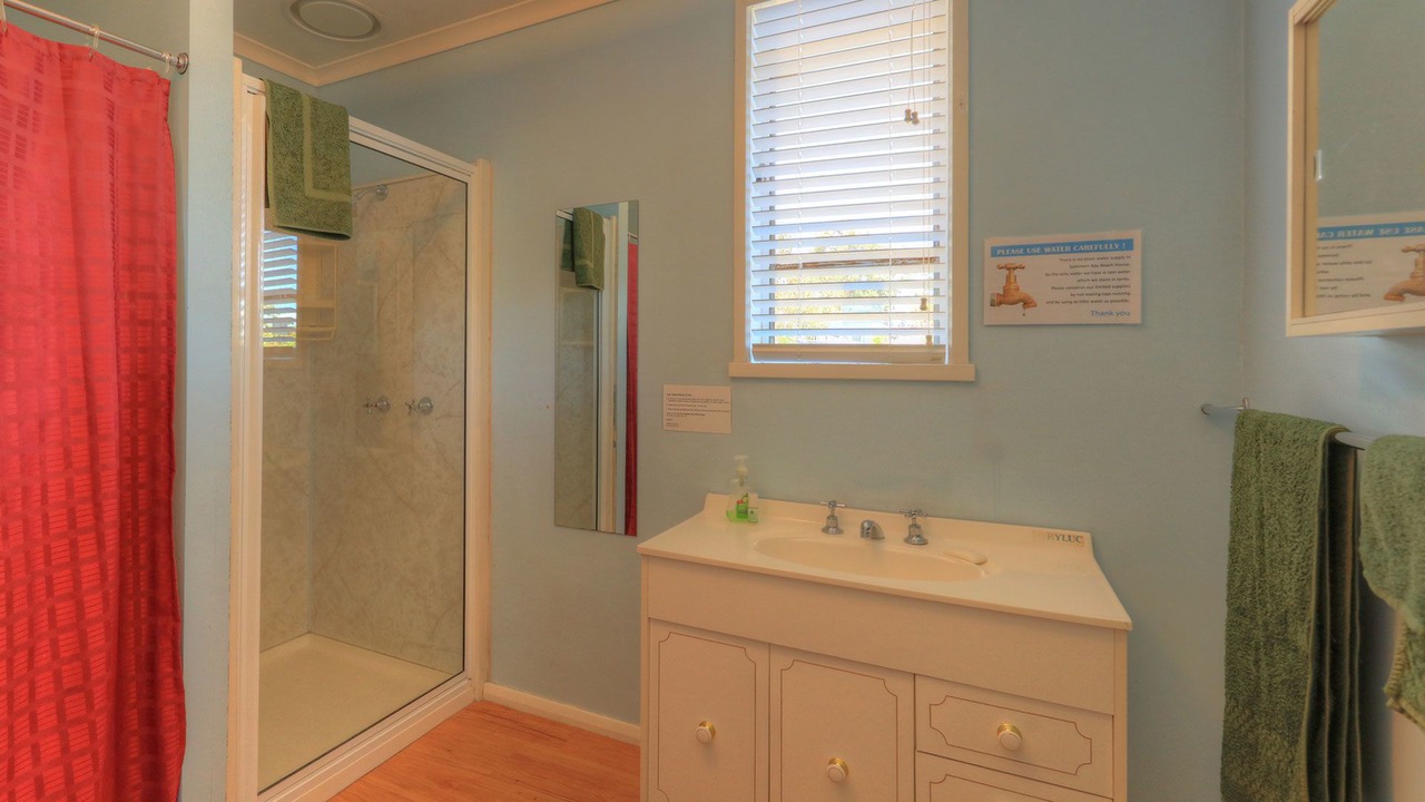 Photo of Bathroom in Murdunna