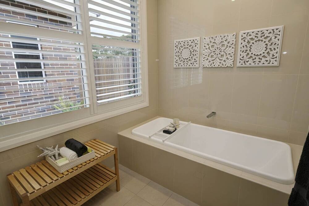 Photo of Bathroom in Boomerang Beach