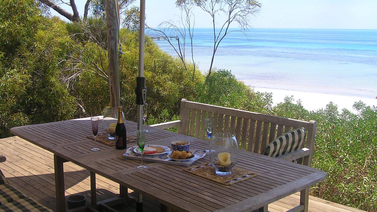 Photo of Outdoor in Emu Bay
