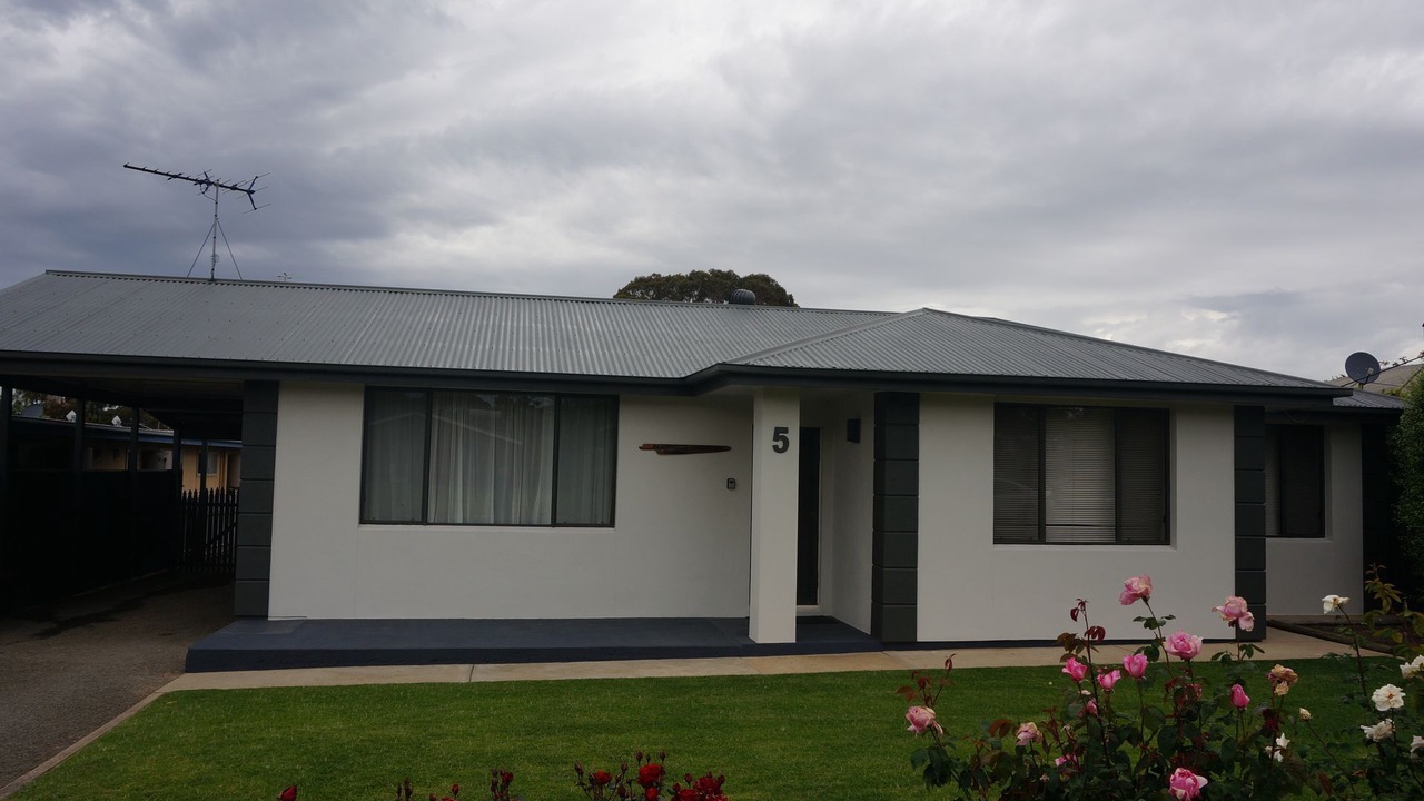 Photo of Outdoor in Kingscote