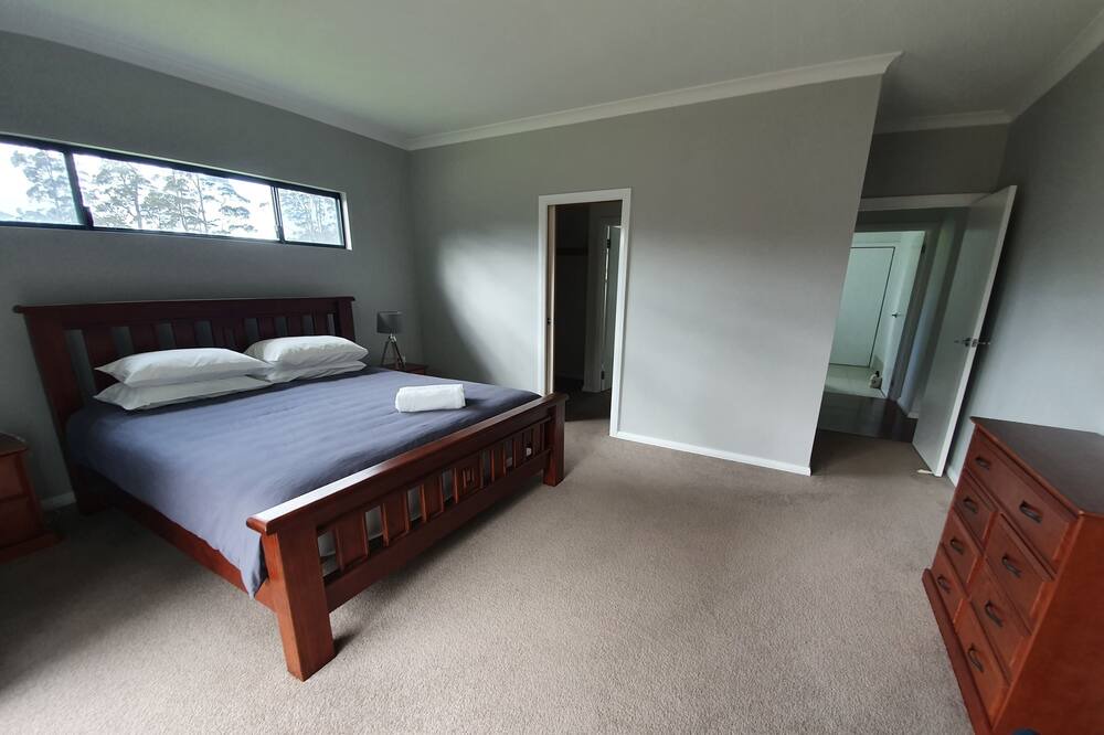 Photo of Bedroom in Shadforth