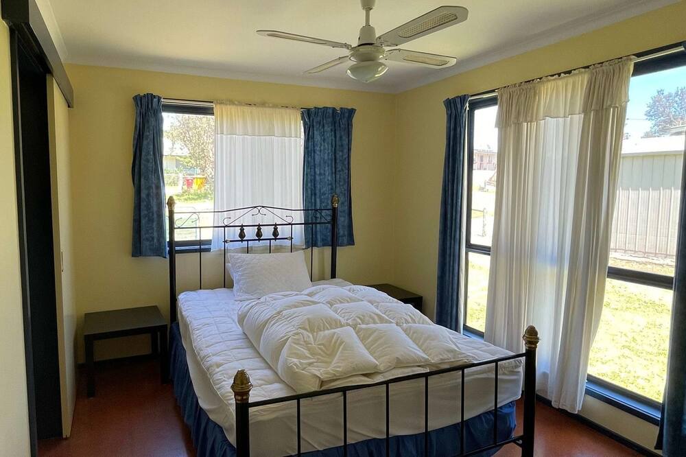 Photo of Bedroom in Venus Bay